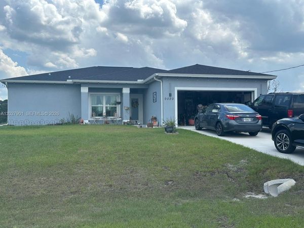9020 MAC Ct, Unit N/A, La Belle, FL 33935