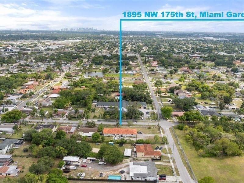 1895 NW 175th St , Miami Gardens, FL 33056 Photo