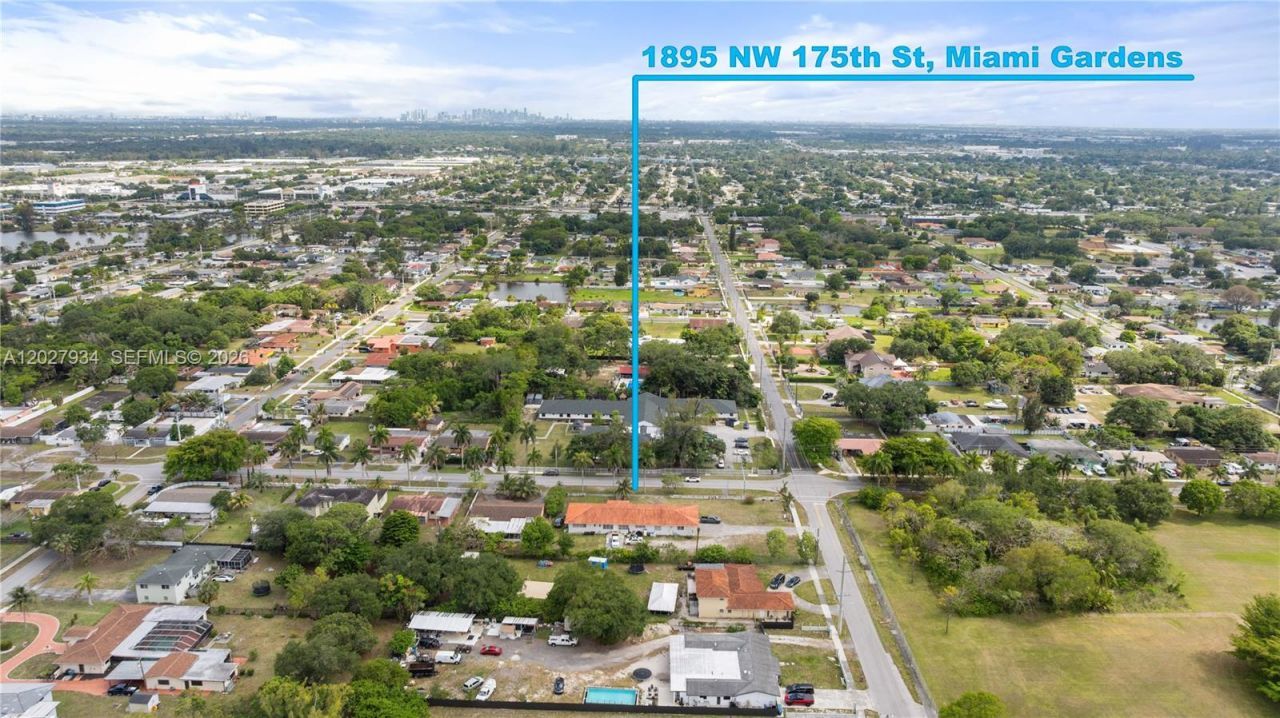 1895 NW 175th St , Miami Gardens, FL 33056 Photo