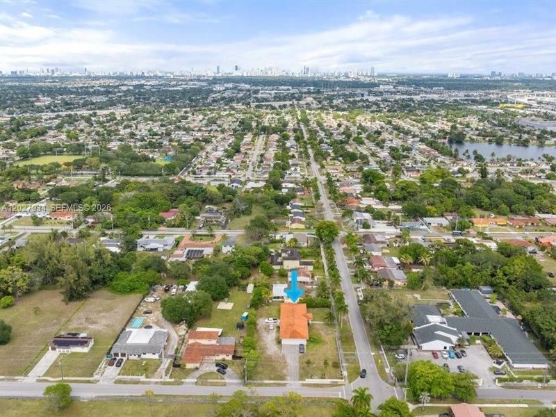 1895 NW 175th St , Miami Gardens, FL 33056 Photo