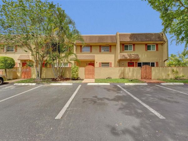 7175 Nova Dr, Unit 107, Davie, FL 33317