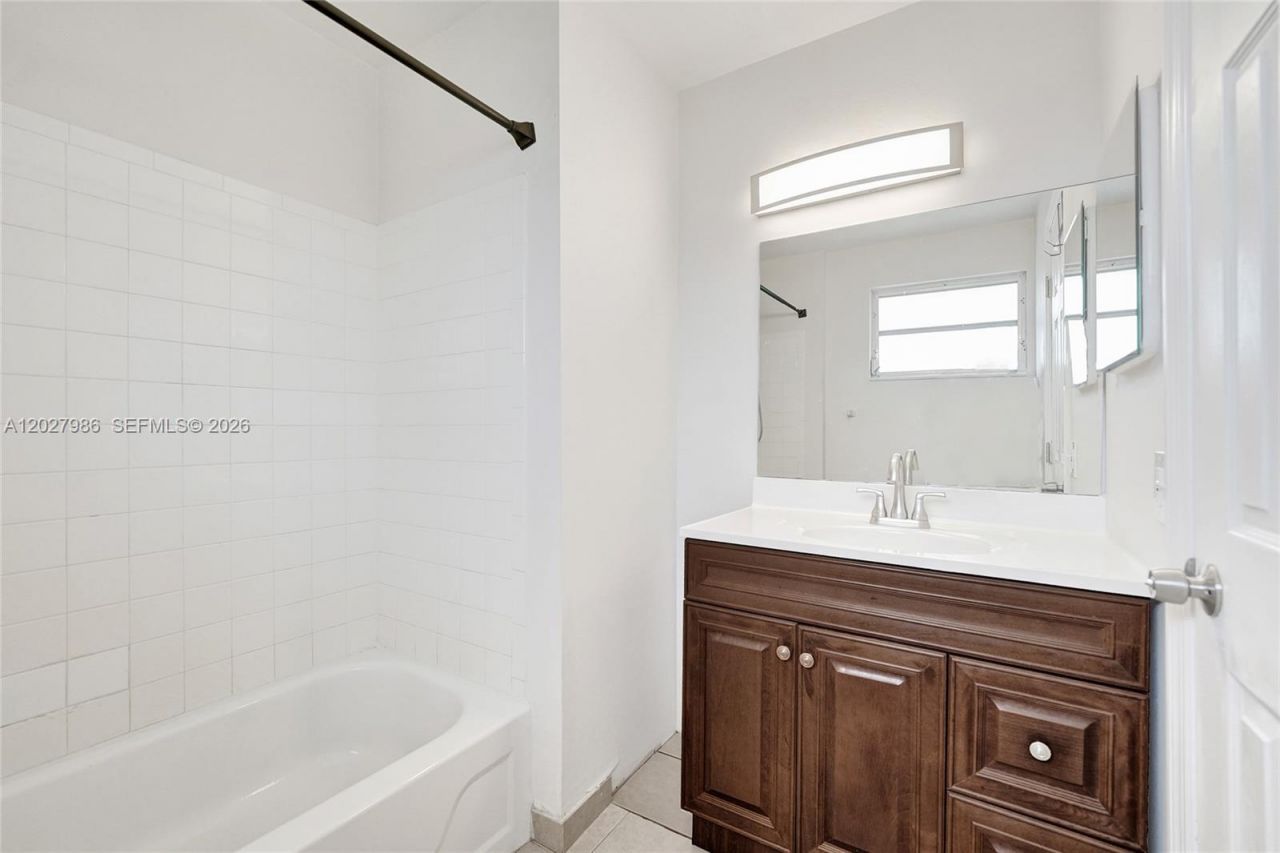7175 Nova Dr, Unit 107, Davie, FL 33317 Photo