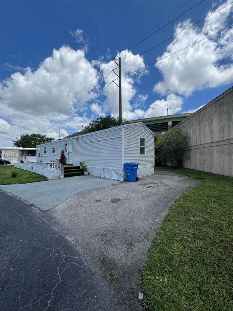 5015 SW 29 Street #60-8 , Davie, FL 33312 Photo