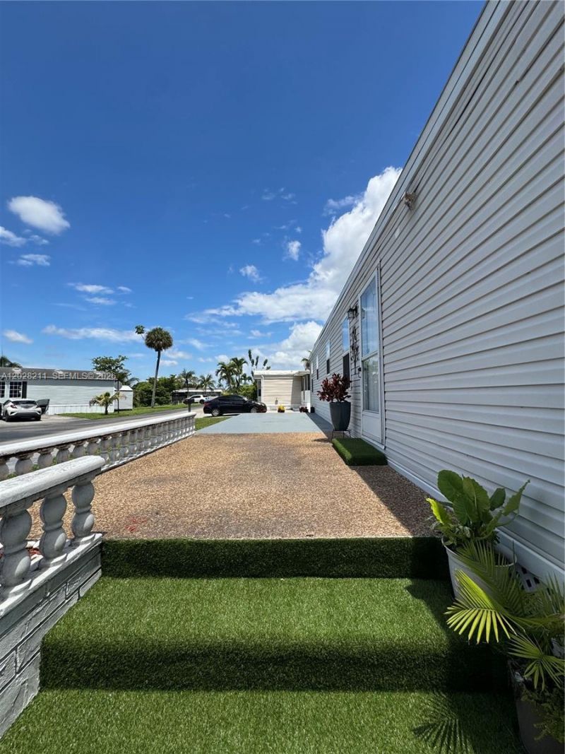 5015 SW 29 Street #60-8 , Davie, FL 33312 Photo