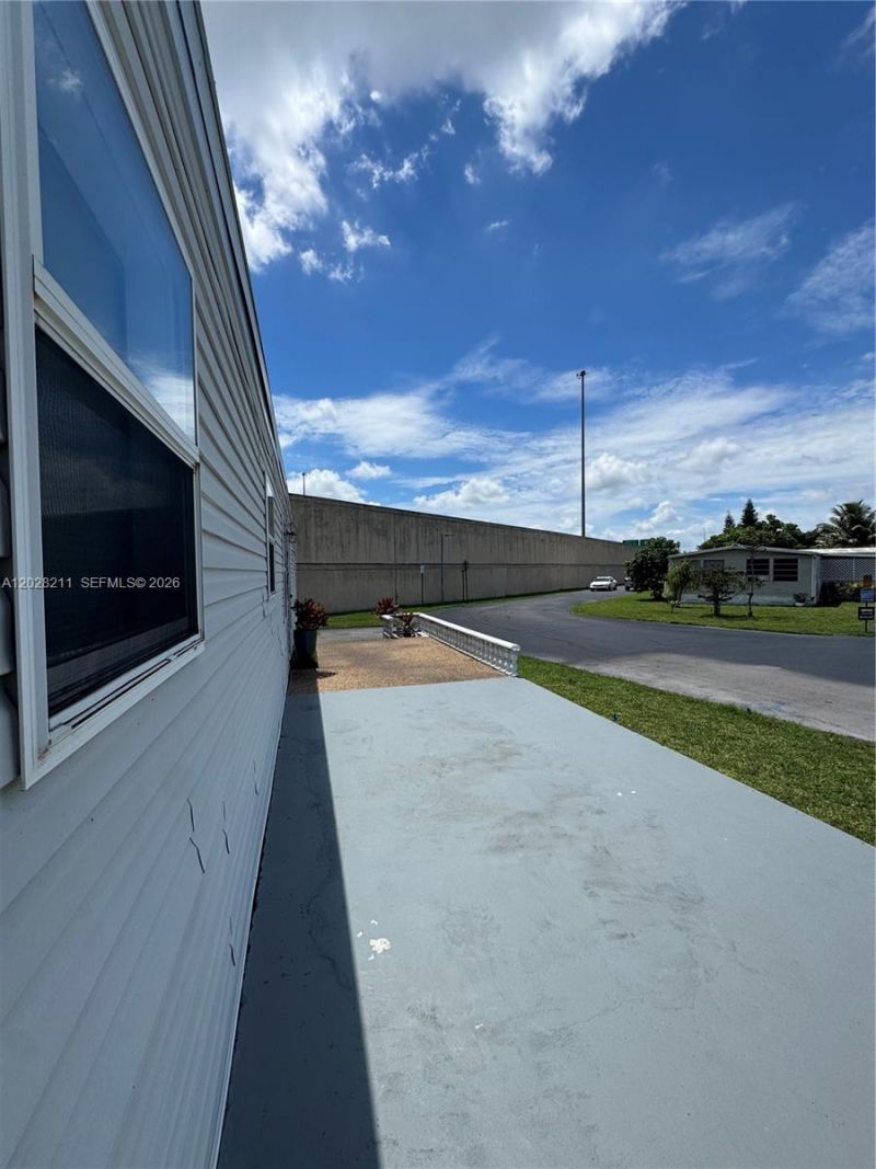 5015 SW 29 Street #60-8 , Davie, FL 33312 Photo