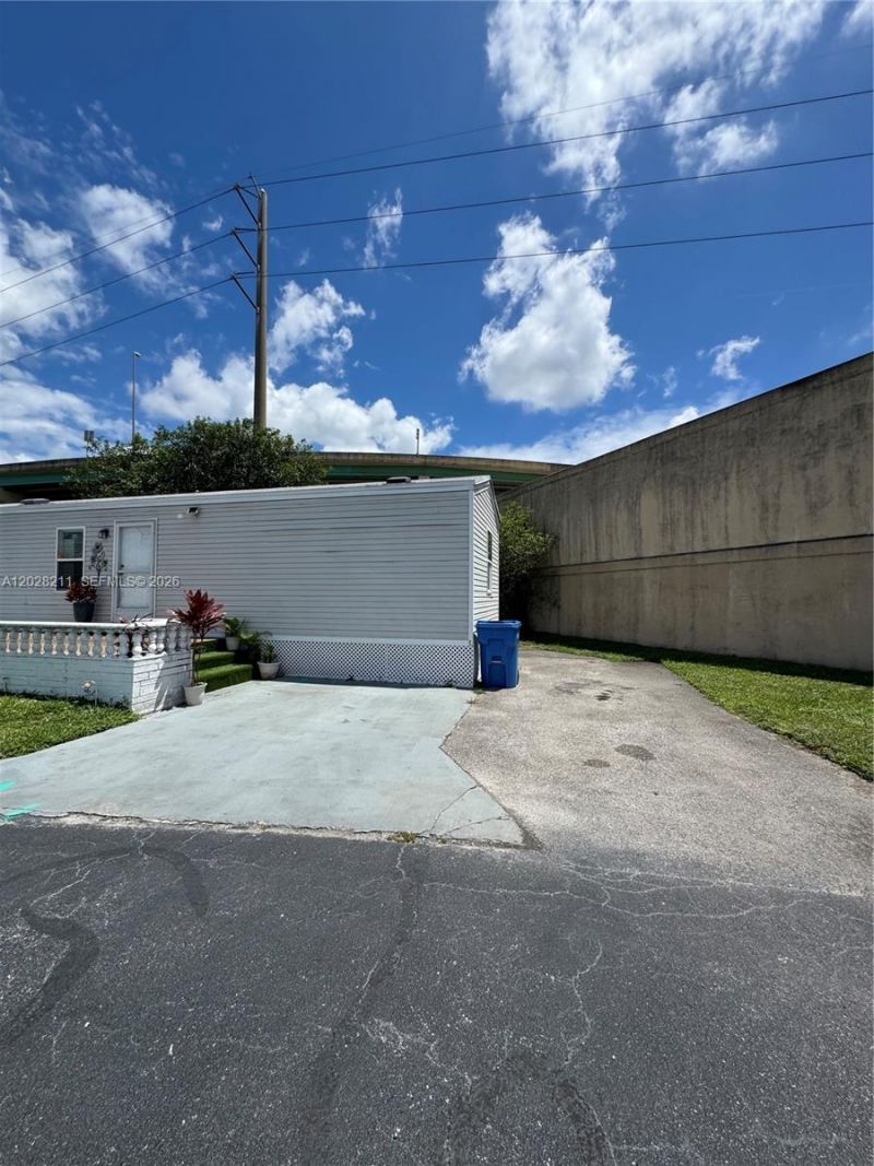 5015 SW 29 Street #60-8 , Davie, FL 33312 Photo