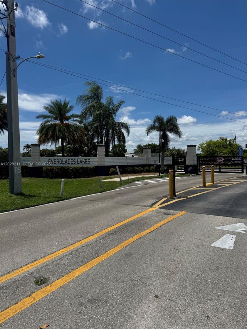 5015 SW 29 Street #60-8 , Davie, FL 33312 Photo