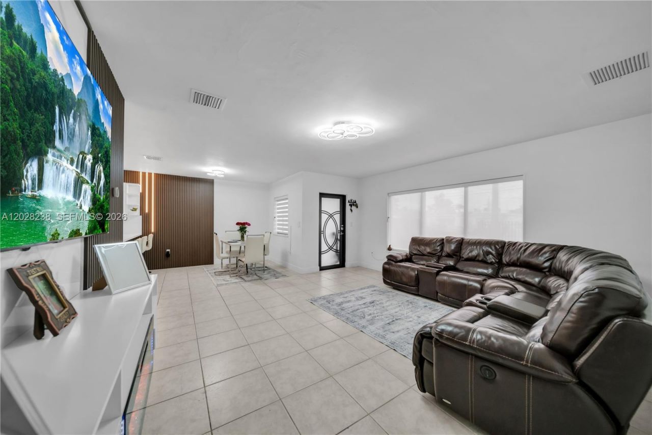 7929 NW 36th Ct , Miami, FL 33147 Photo