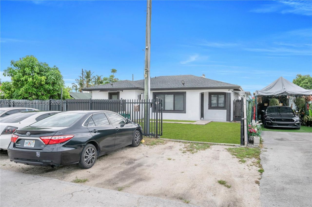 7929 NW 36th Ct , Miami, FL 33147 Photo