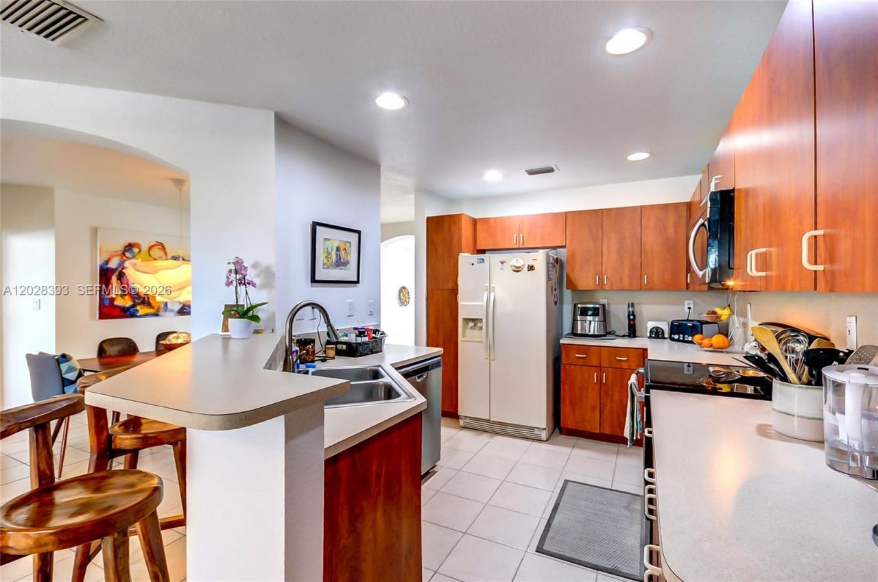 16600 SW 47th Ter, Miami, FL 33185 Photo