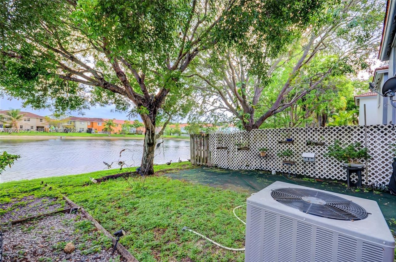 16600 SW 47th Ter, Miami, FL 33185 Photo