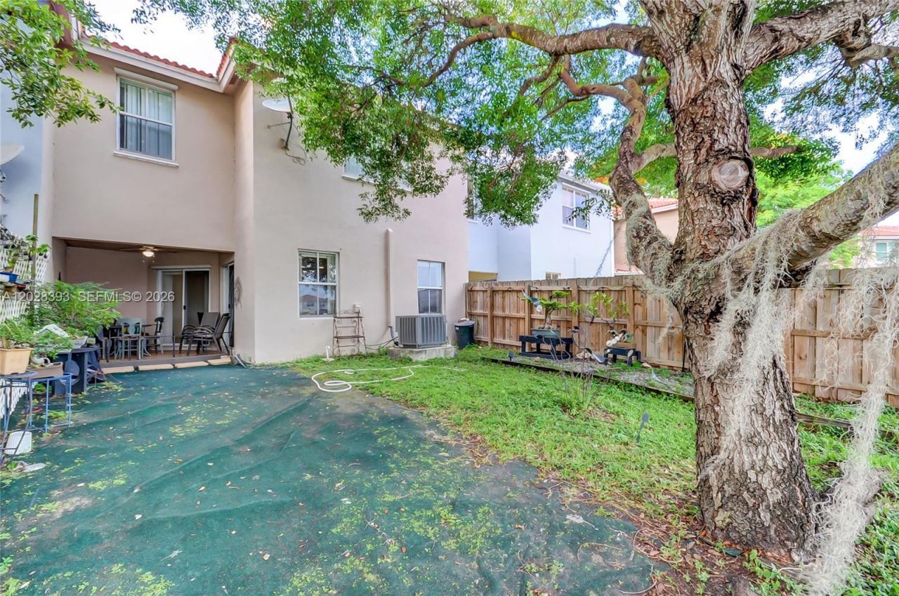 16600 SW 47th Ter, Miami, FL 33185 Photo