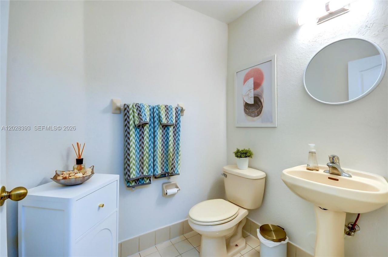 16600 SW 47th Ter, Miami, FL 33185 Photo