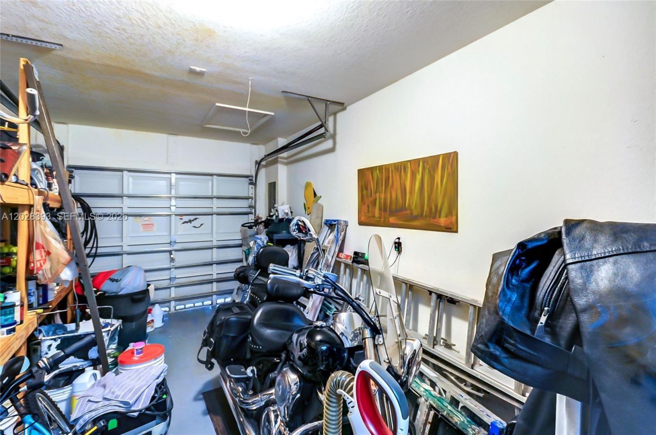 16600 SW 47th Ter, Miami, FL 33185 Photo