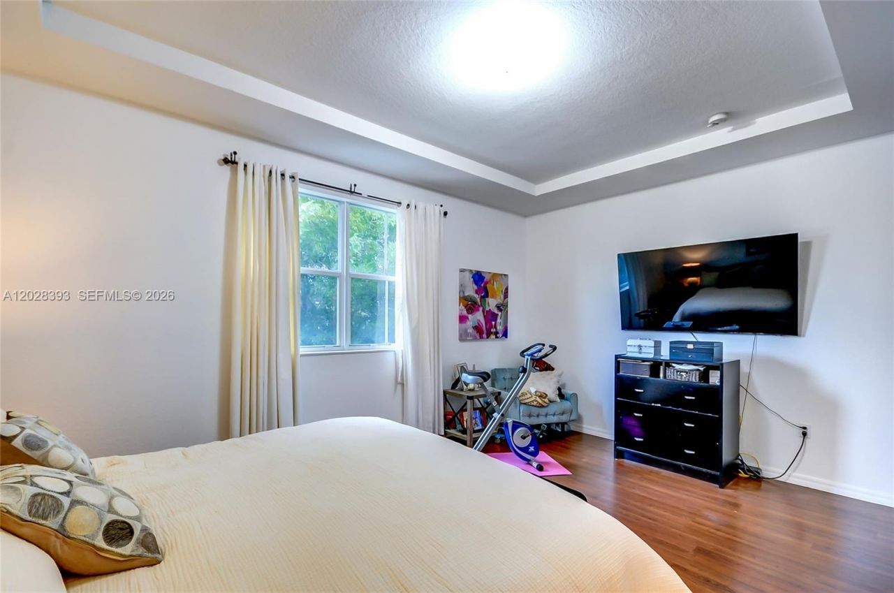 16600 SW 47th Ter, Miami, FL 33185 Photo