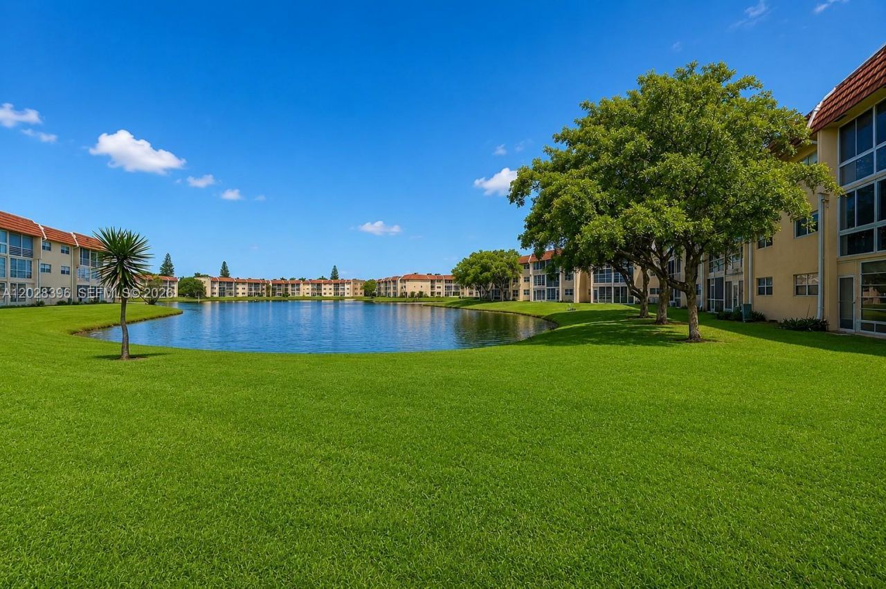 2811 N Pine Island Rd, Unit 302, Sunrise, FL 33322 Photo