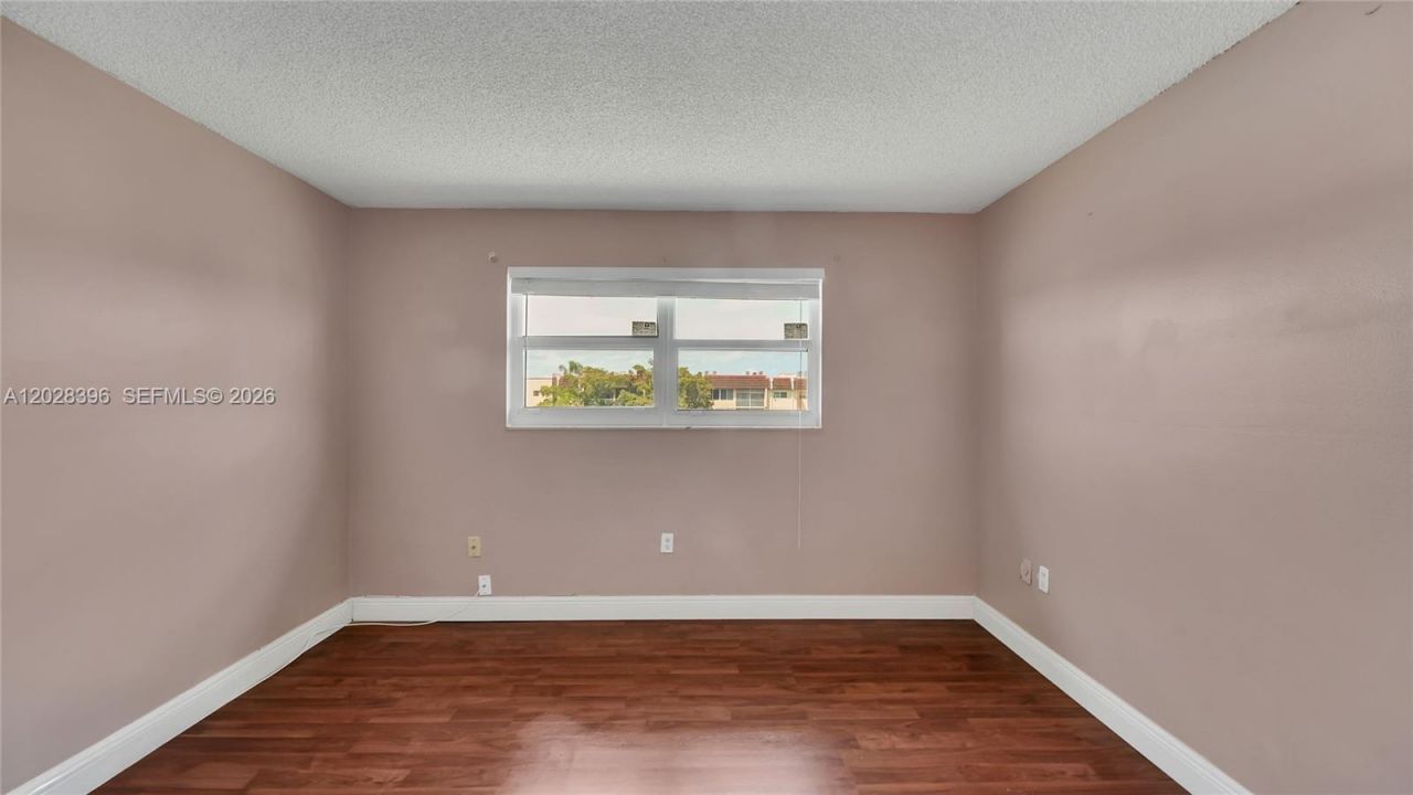 2811 N Pine Island Rd, Unit 302, Sunrise, FL 33322 Photo