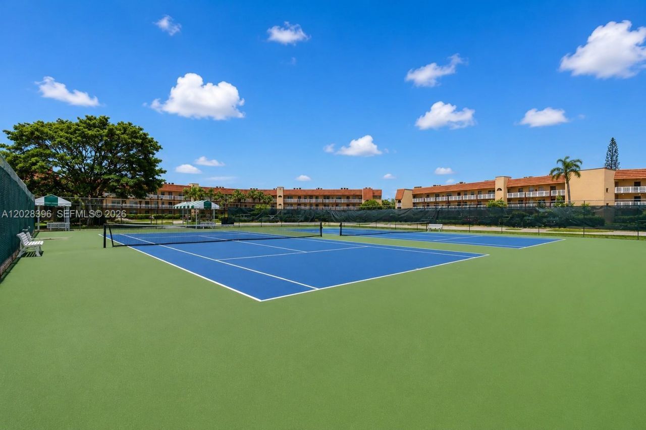 2811 N Pine Island Rd, Unit 302, Sunrise, FL 33322 Photo