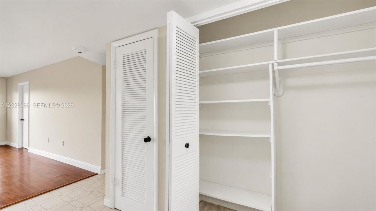 2811 N Pine Island Rd, Unit 302, Sunrise, FL 33322 Photo
