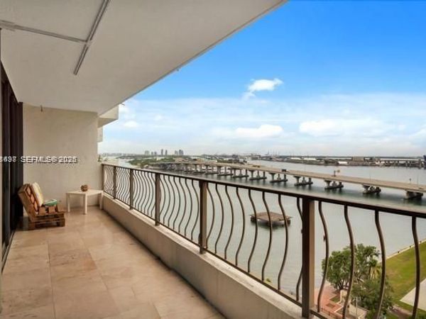 555 NE 15th St , Unit 16H, Miami, FL 33132