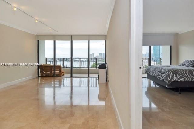 555 NE 15th St, Unit 16H, Miami, FL 33132 Photo