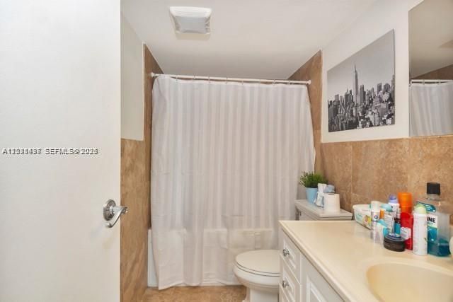 555 NE 15th St, Unit 16H, Miami, FL 33132 Photo