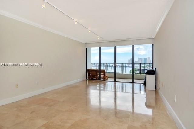 555 NE 15th St, Unit 16H, Miami, FL 33132 Photo