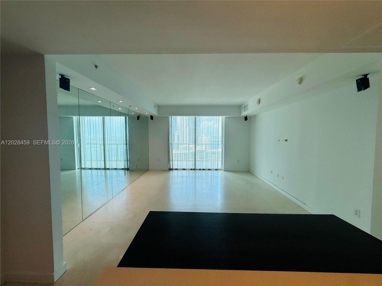 1900 N Bayshore Dr , Unit 2415, Miami, FL 33132 Photo