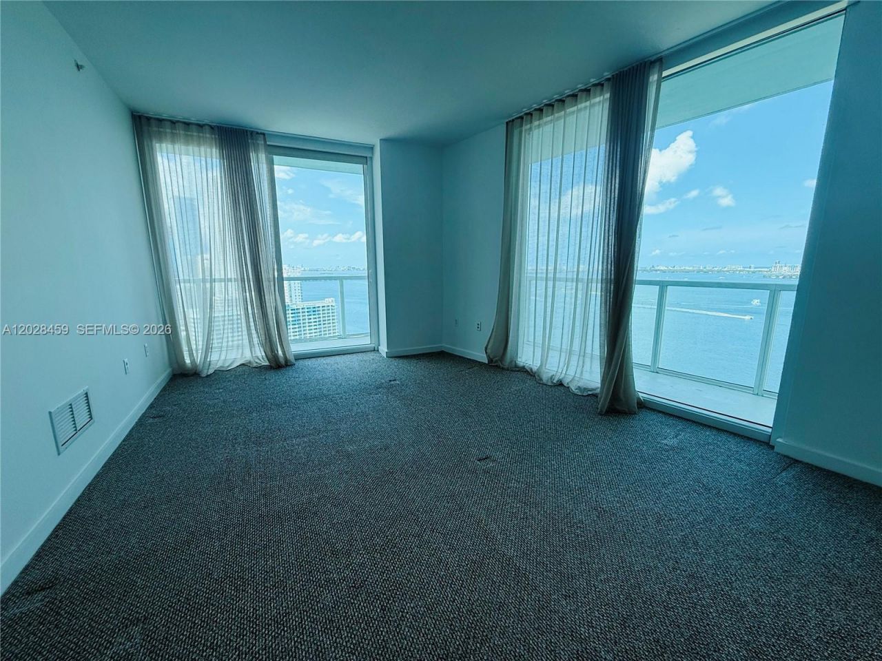 1900 N Bayshore Dr , Unit 2415, Miami, FL 33132 Photo