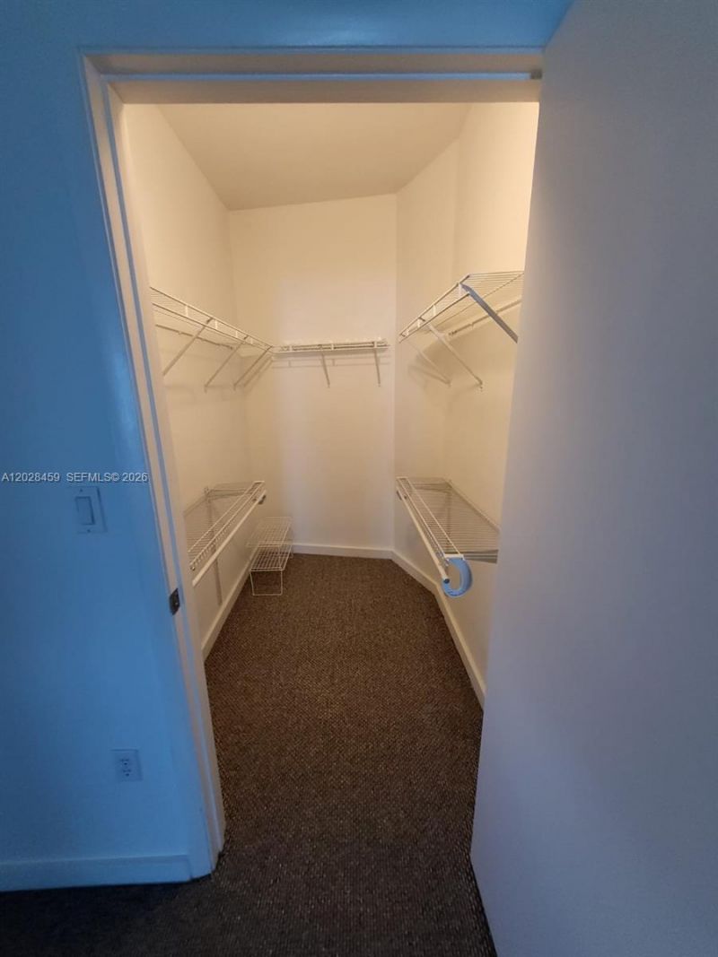 1900 N Bayshore Dr , Unit 2415, Miami, FL 33132 Photo
