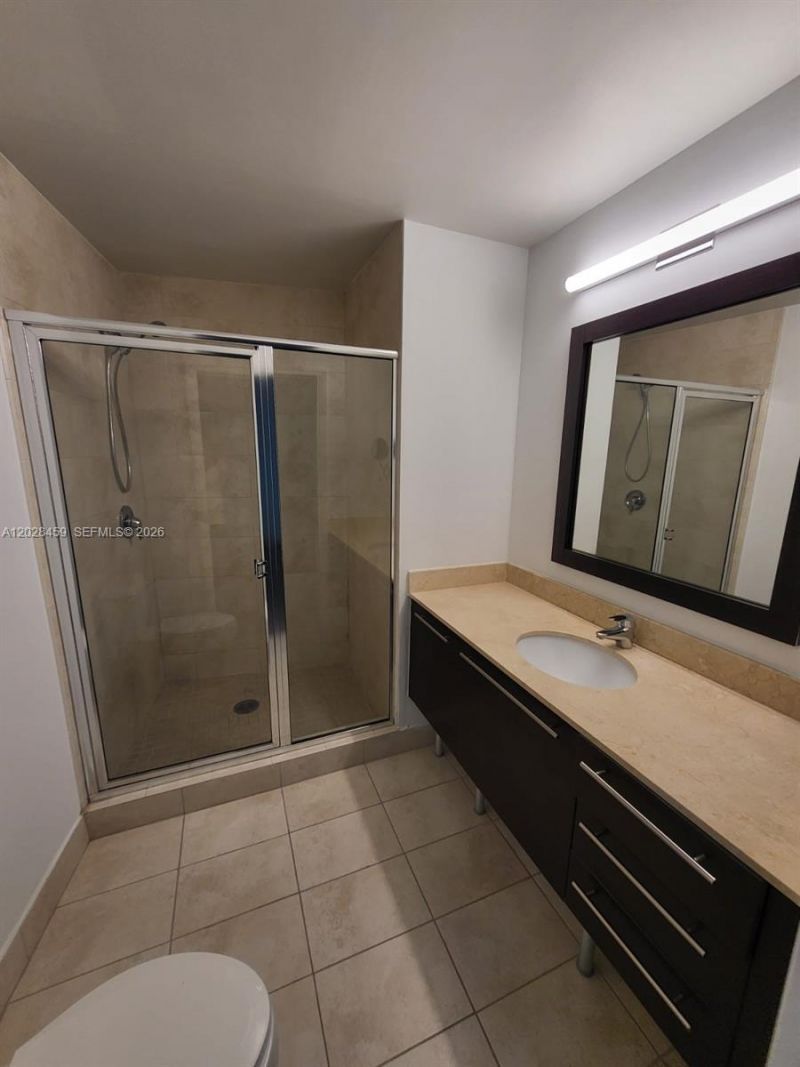1900 N Bayshore Dr , Unit 2415, Miami, FL 33132 Photo