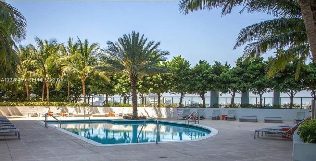 1900 N Bayshore Dr , Unit 2415, Miami, FL 33132 Photo