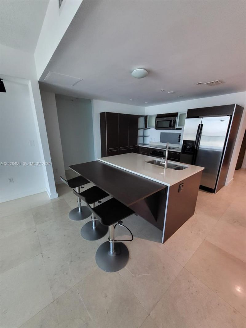 1900 N Bayshore Dr , Unit 2415, Miami, FL 33132 Photo