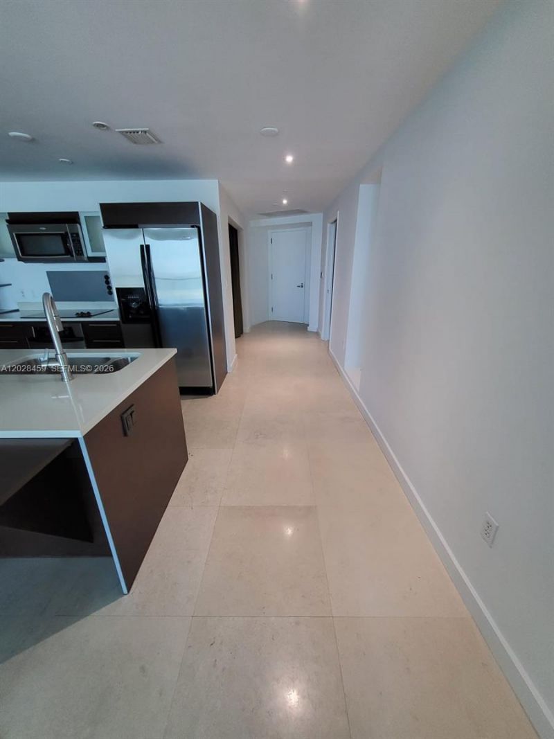 1900 N Bayshore Dr , Unit 2415, Miami, FL 33132 Photo