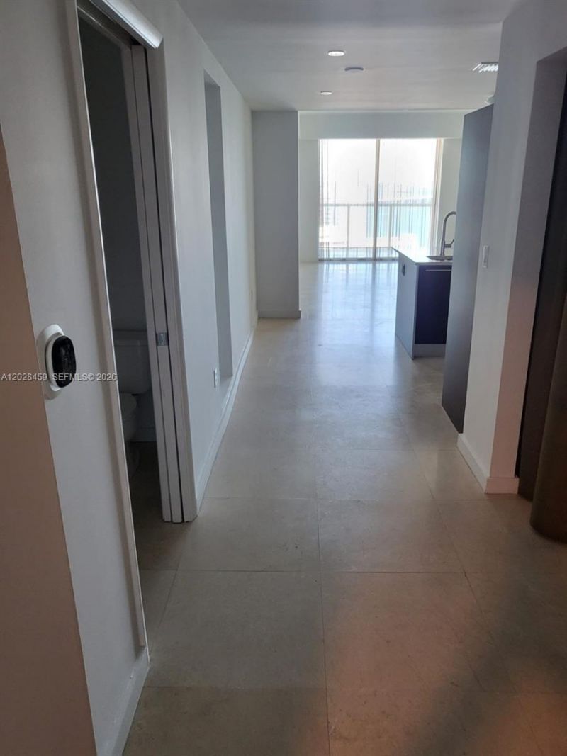 1900 N Bayshore Dr , Unit 2415, Miami, FL 33132 Photo