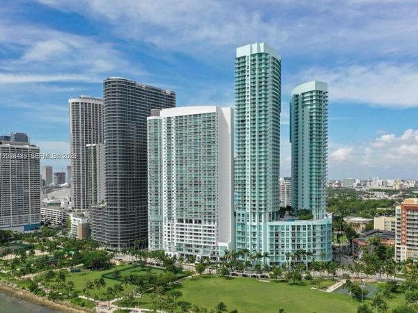 1900 N Bayshore Dr, Unit 2415, Miami, FL 33132