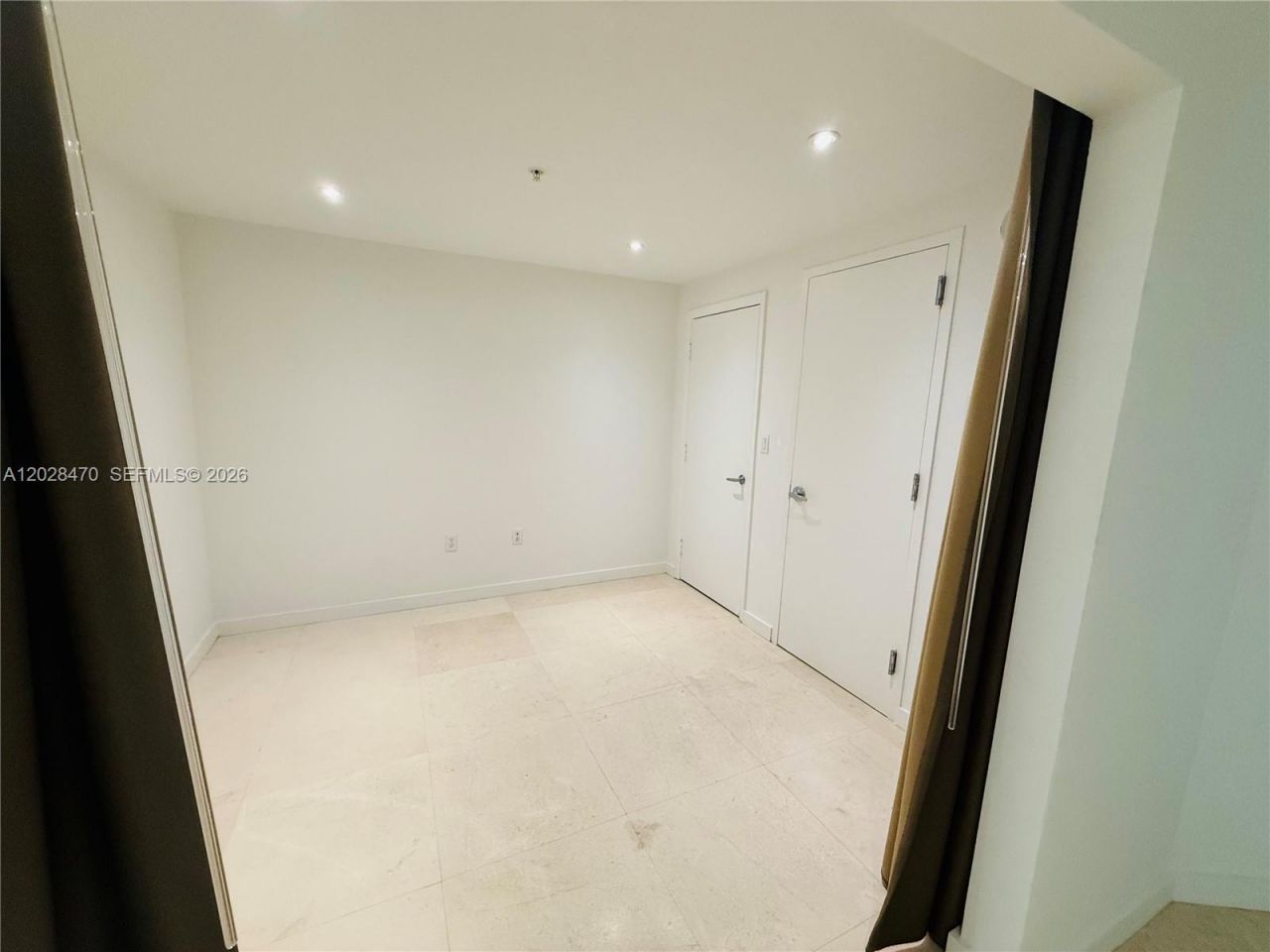 1900 N Bayshore Dr, Unit 2415, Miami, FL 33132 Photo