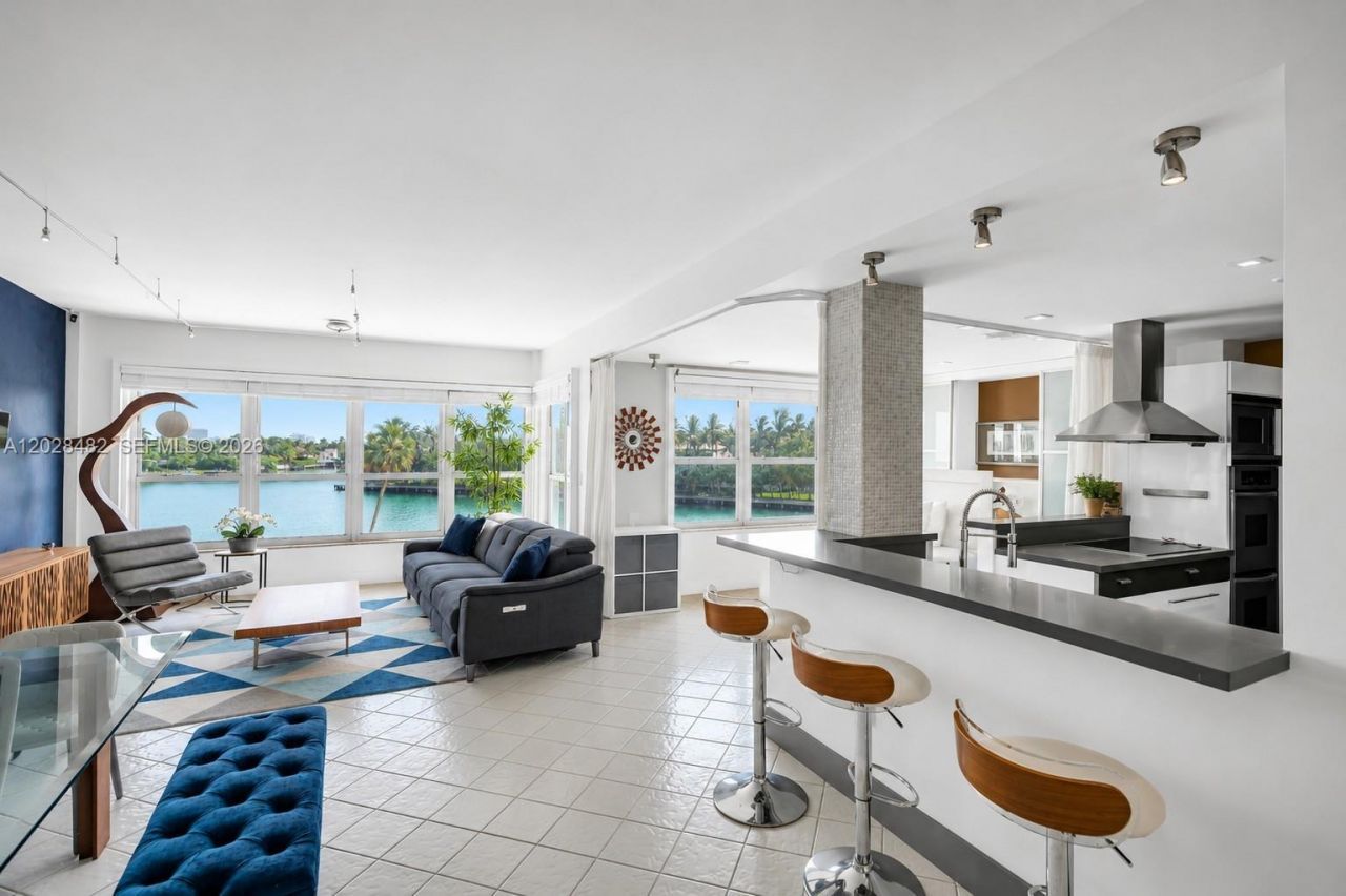 9102 W Bay Harbor Dr , Unit 3-C, Bay Harbor Islands, FL 33154 Photo
