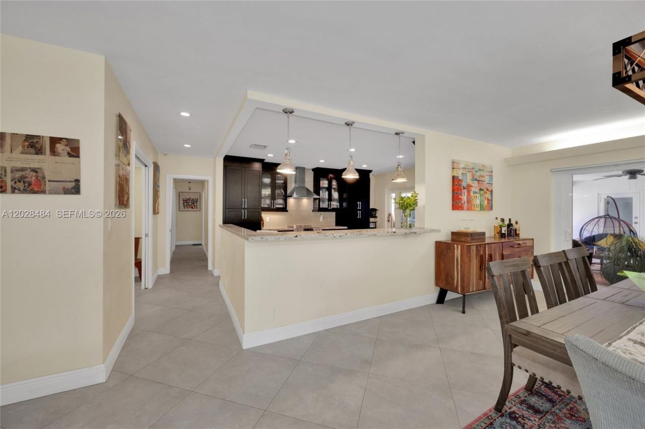 6970 SW 124th St , Pinecrest, FL 33156 Photo