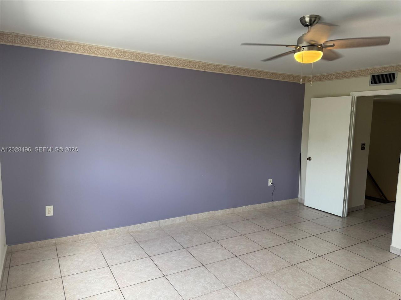7033 NW 169th St, Hialeah, FL 33015 Photo