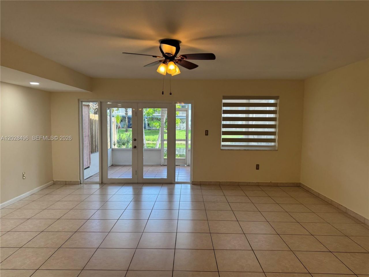 7033 NW 169th St, Hialeah, FL 33015 Photo