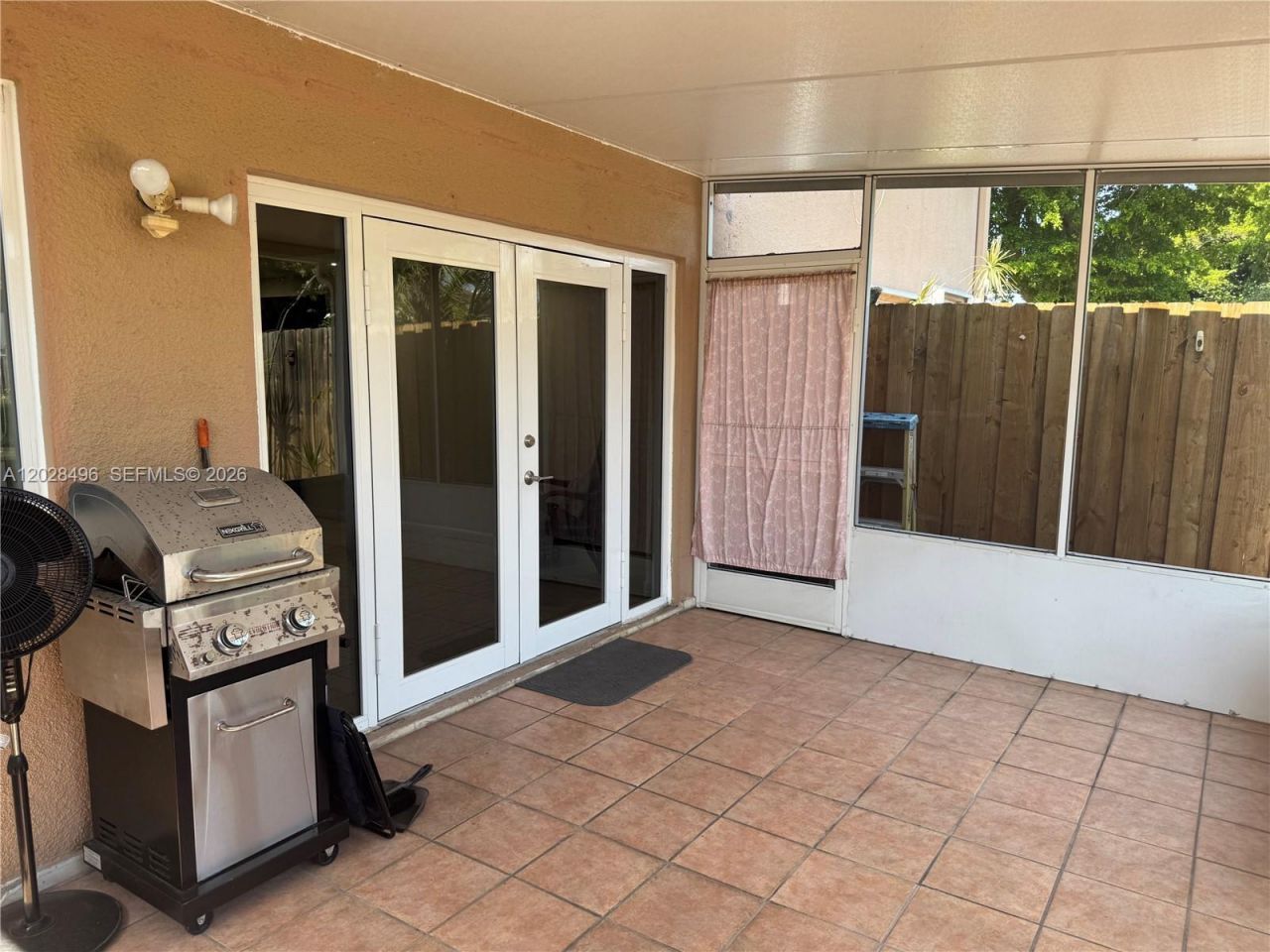 7033 NW 169th St, Hialeah, FL 33015 Photo
