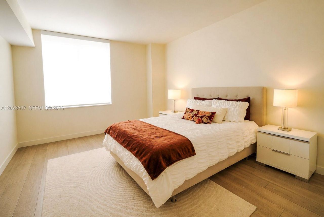 999 SW 1st Ave , Unit 2112, Miami, FL 33130 Photo