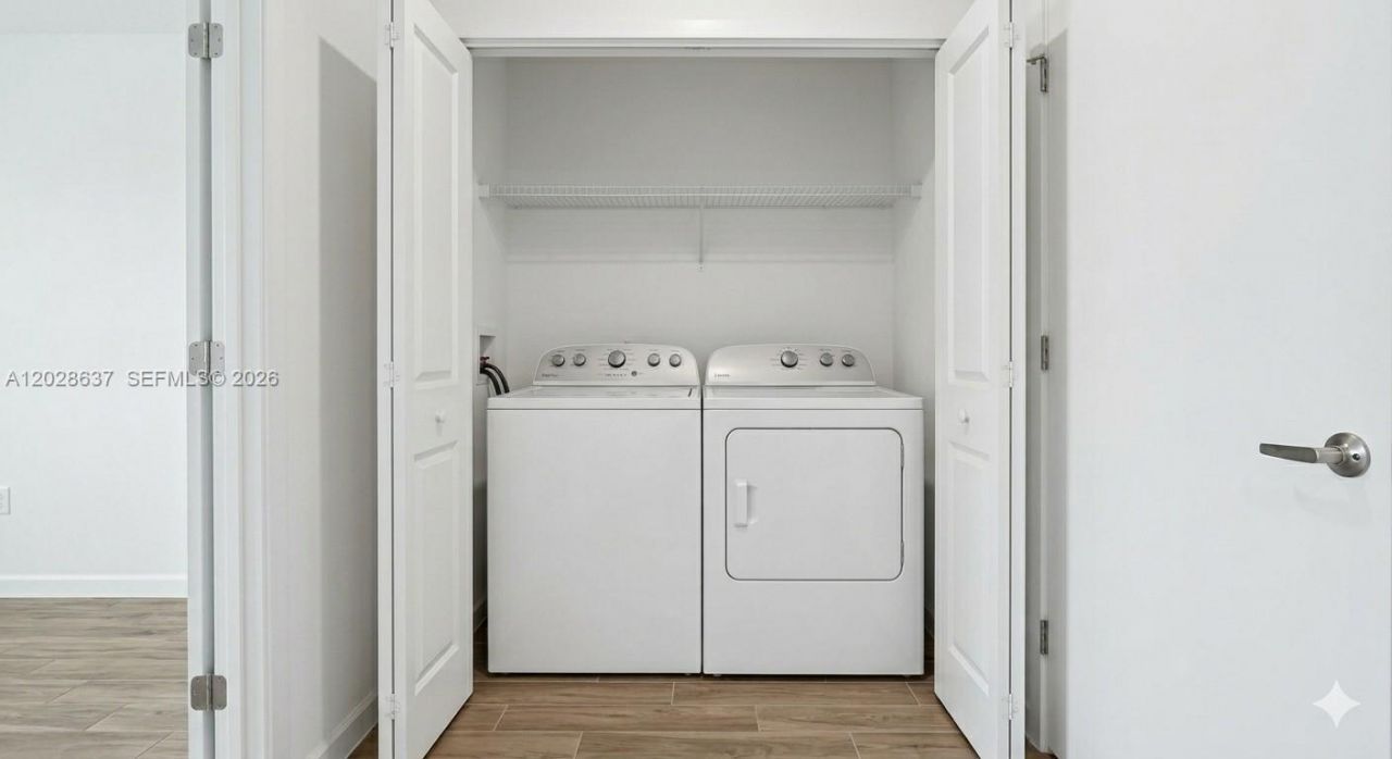 999 SW 1st Ave , Unit 2112, Miami, FL 33130 Photo