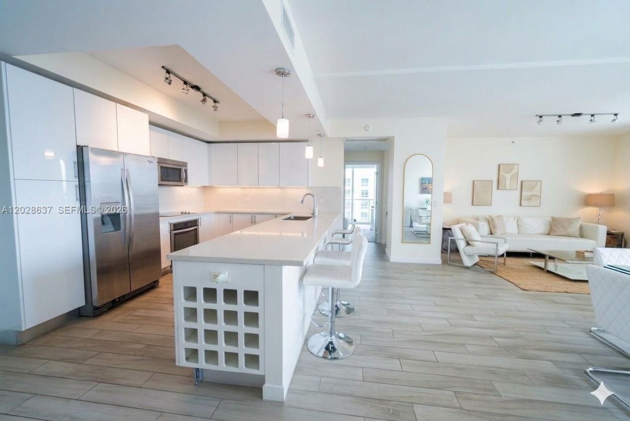 999 SW 1st Ave , Unit 2112, Miami, FL 33130 Photo