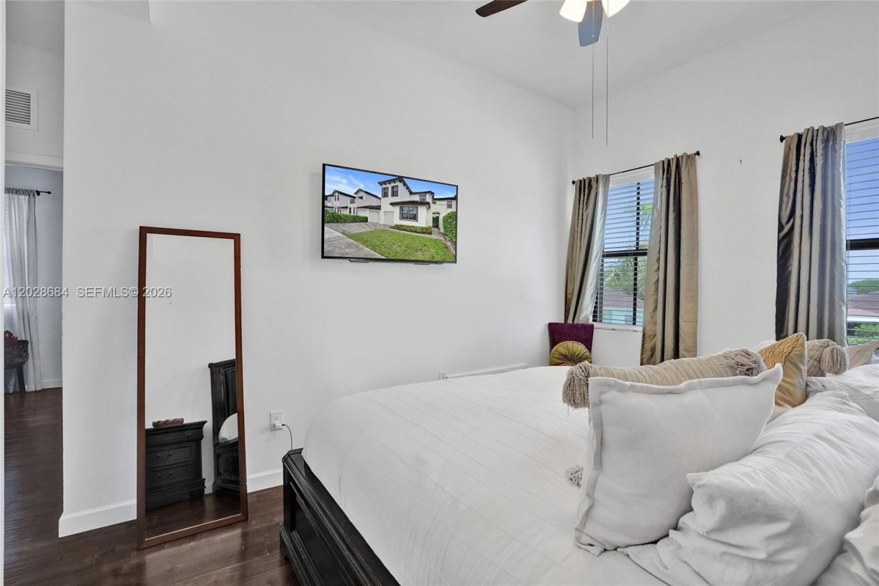 22617 SW 102nd Ave, Unit 22617, Miami, FL 33190 Photo