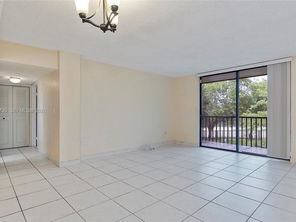 8760 SW 133rd Ave Rd, Unit 301, Miami, FL 33183