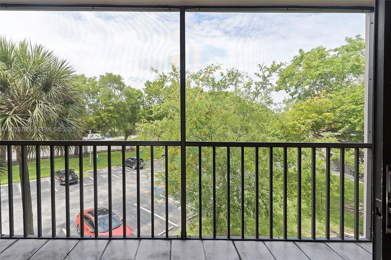 8760 SW 133rd Ave Rd , Unit 301, Miami, FL 33183 Photo