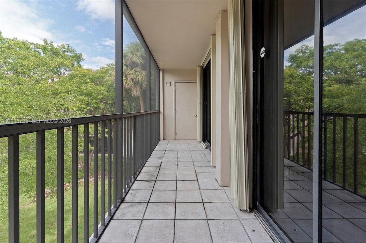 8760 SW 133rd Ave Rd , Unit 301, Miami, FL 33183 Photo