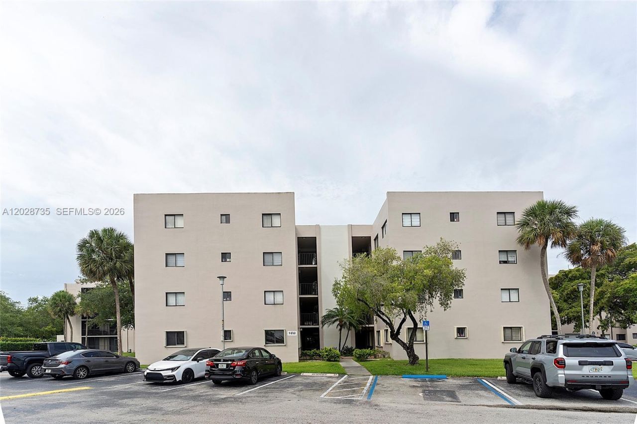 8760 SW 133rd Ave Rd , Unit 301, Miami, FL 33183 Photo